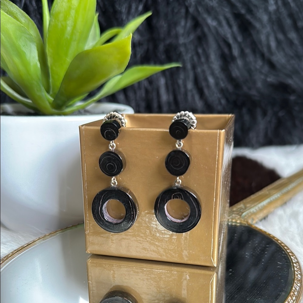 •RARE• Bernard K Passman Black Coral Earrings - Picture 2 of 3